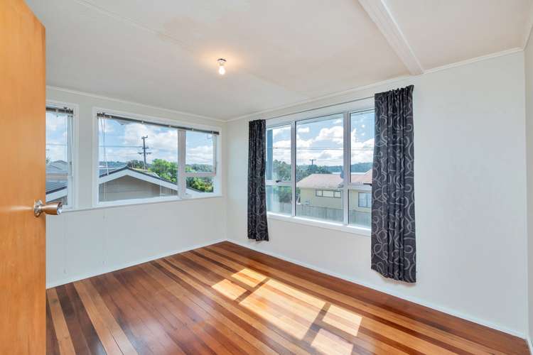 2/12 House Avenue Mangere Bridge_12