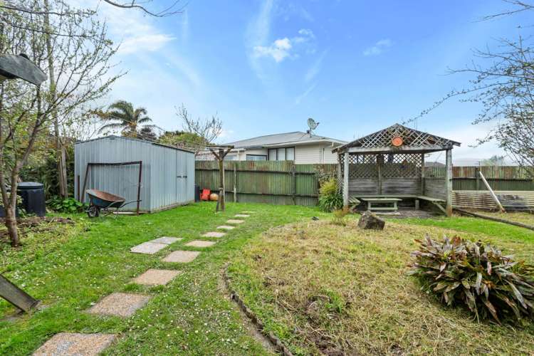 13 Ozich Avenue Te Atatu South_6