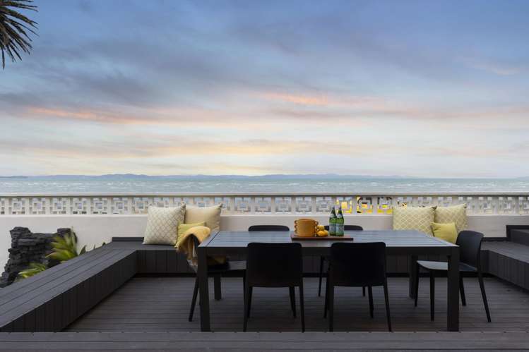 18A The Esplanade Eastern Beach_8