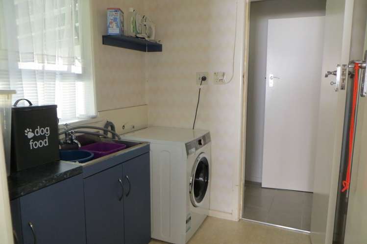 5 Aroha View Avenue Te Aroha_17