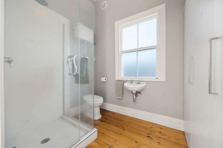 1/2 Milton Road Northcote Point_17