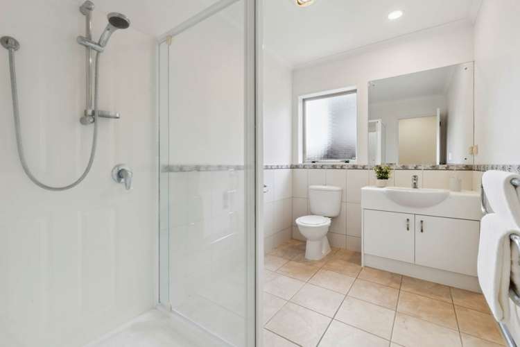 12 Maybole Drive Flat Bush_18