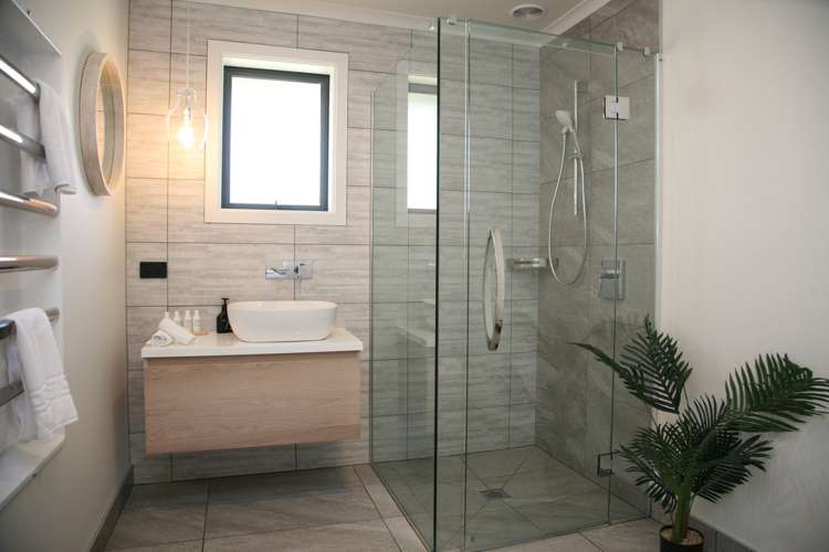 6 Hikuwai Drive Albert Town_15