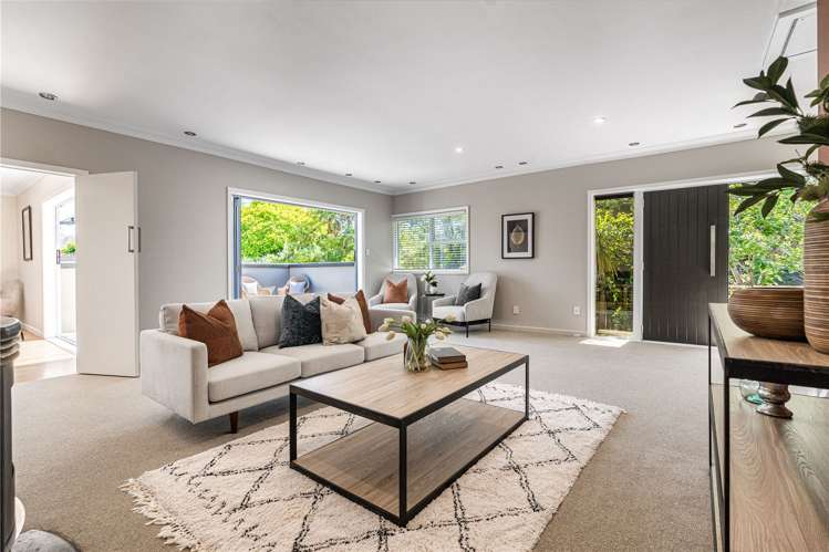 1/201 Lake Road Belmont_8