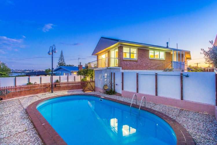 20 Jaemont Avenue Te Atatu South_2