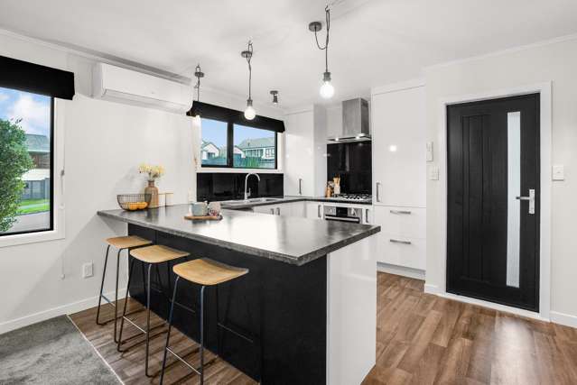 8 Drummond Crescent Kelson_4