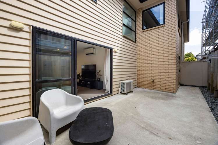 2/3 Manning Street Hamilton Central_16