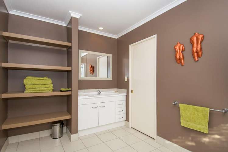 72 Corinth Grove Papamoa_14