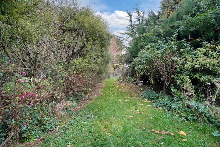 215 Rakahouka Grove Bush Road Winton Surrounds_40