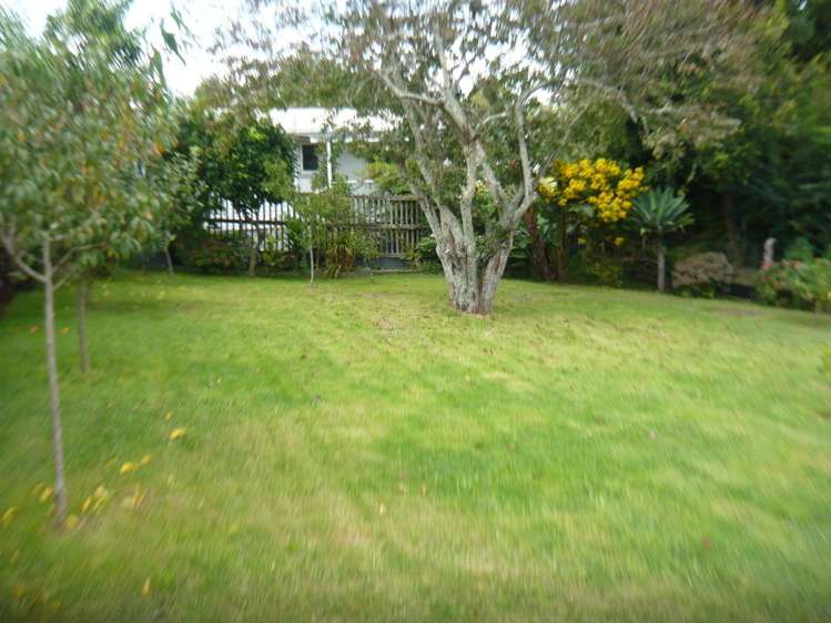 191 Edmonton Road Te Atatu South_11