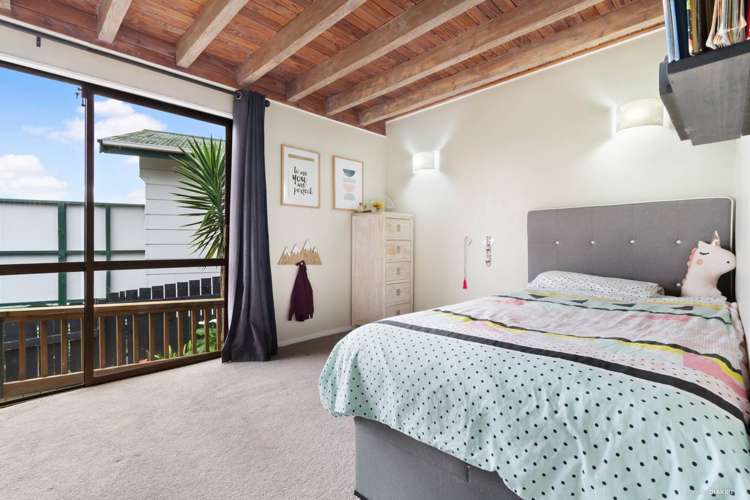 2/55 West Coast Road Glen Eden_7