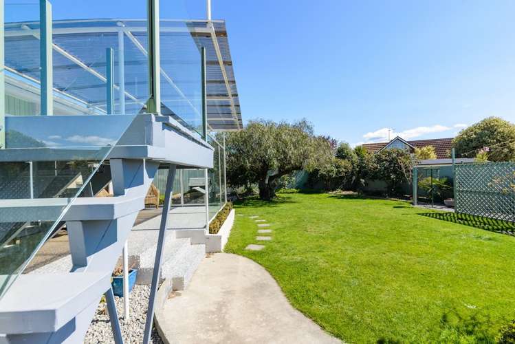 5 Wadsworth Crescent Redwoodtown_18