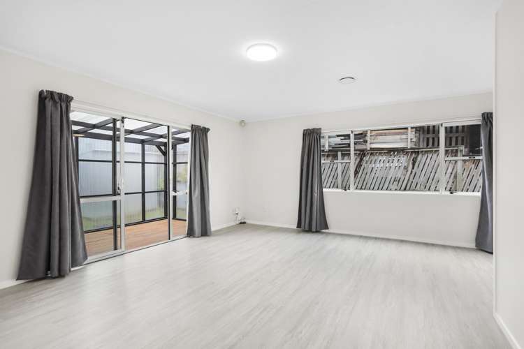 2/152 Rathgar Road Henderson_7