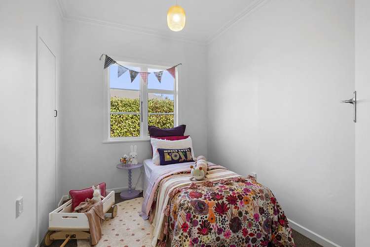 9D Paynters Avenue Strandon_10