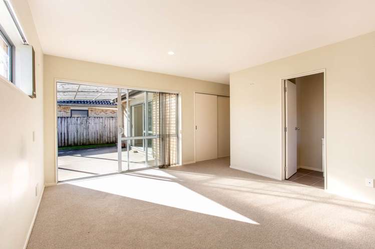 15 Raabia Close Parakai_7