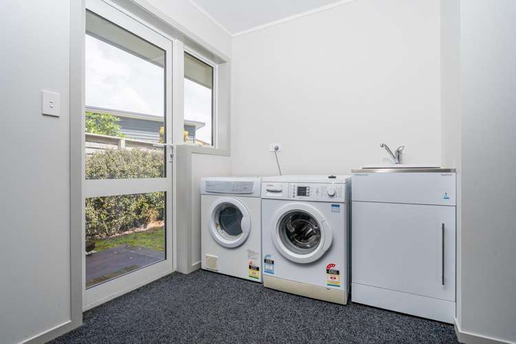 37 Longreach Drive Cooks Beach_18