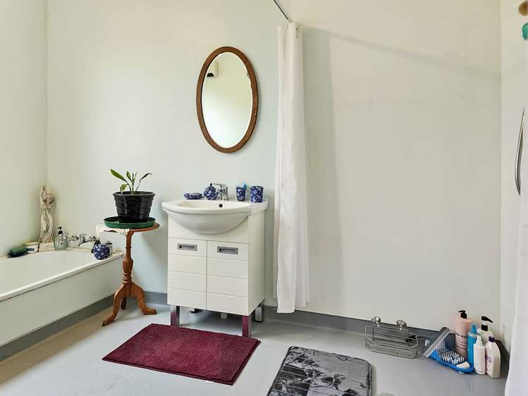 395 Falls Creek Road Orepuki_11