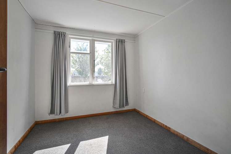 712 Oliphant Road Raureka_6