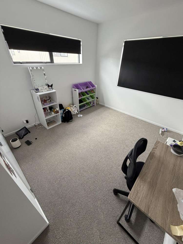 4 Rautahi Street Flat Bush_13