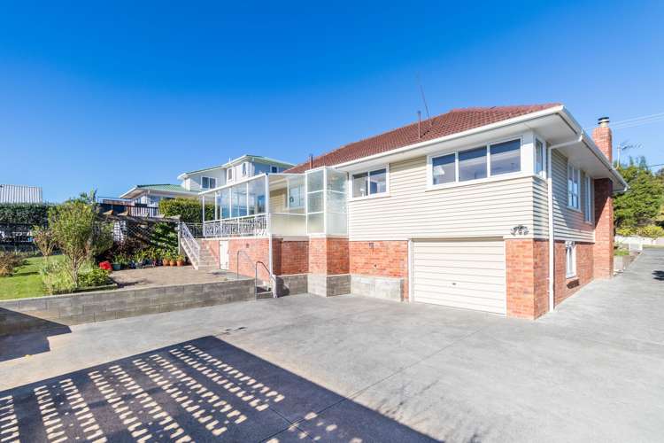 76 Sylvan Crescent Te Atatu South_0