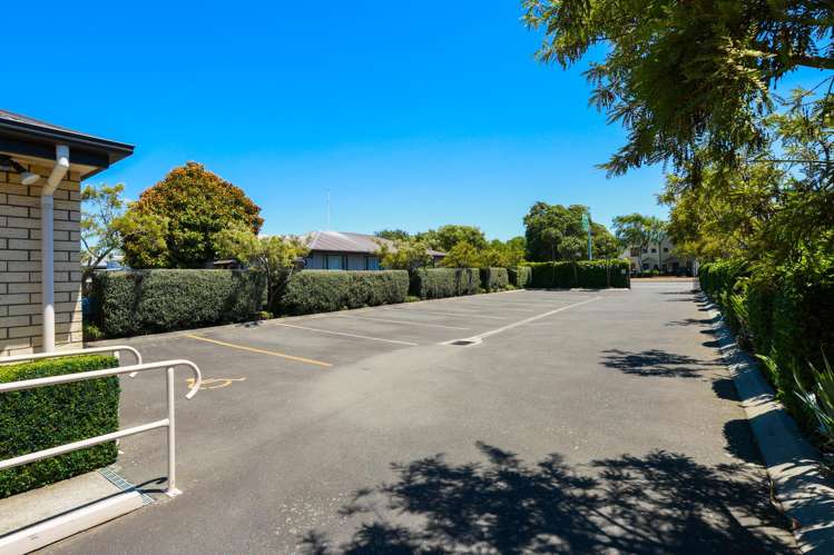 126 Lincoln Road Addington_1