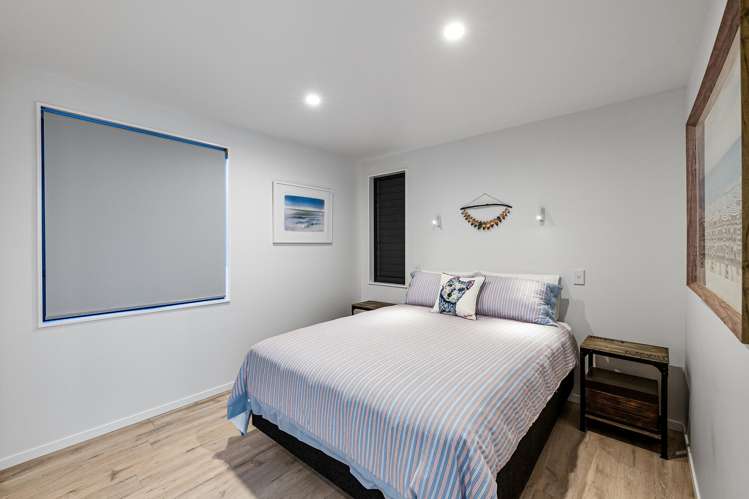 31 Taranga Road Langs Beach_28