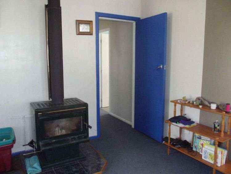 29 William Benton Street Featherston_5