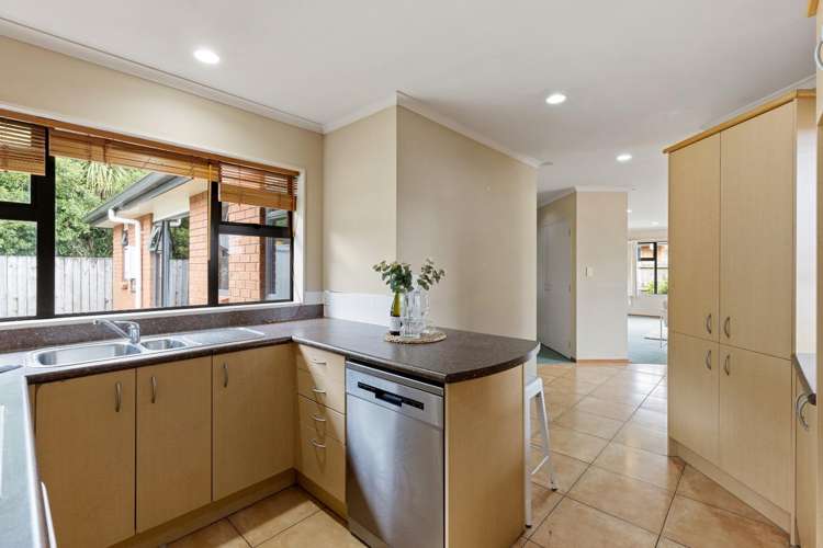 50 Nielsen Gardens Rototuna_9