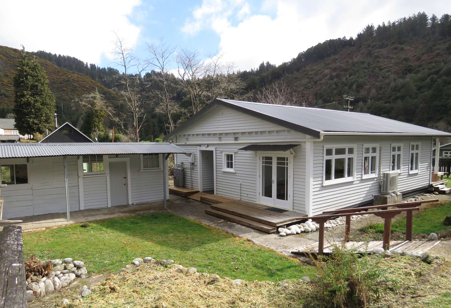 58 Trennery Street Reefton_0