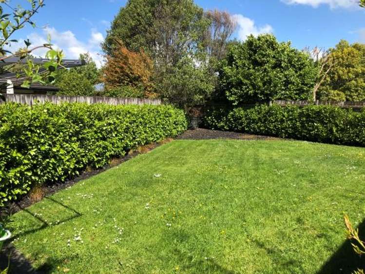 16 Gambia Grove 2743_14