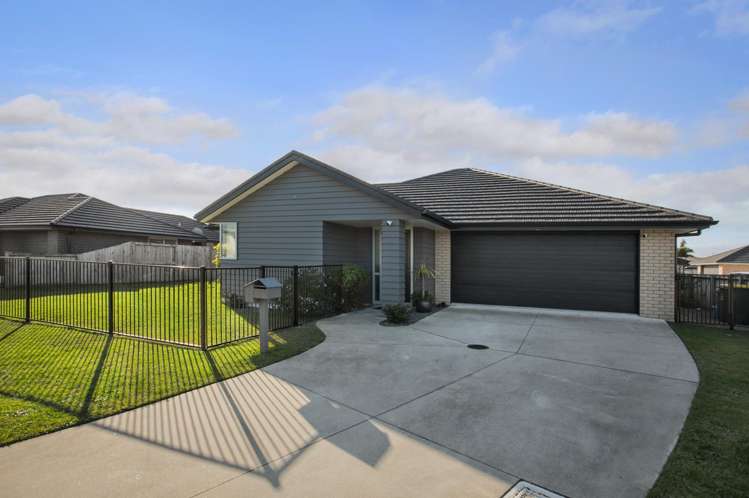 8 Eastbank Drive_0