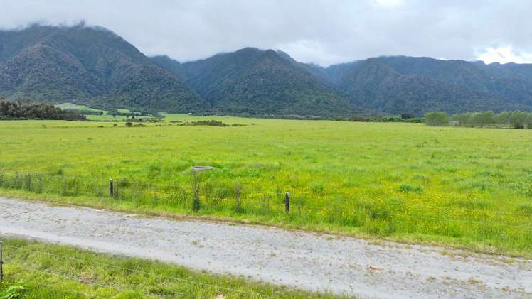 Station Road and Hodgkinson Road Inchbonnie_10