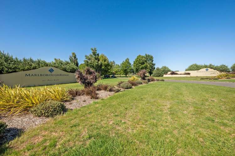 22 Golf View Close Fairhall_11