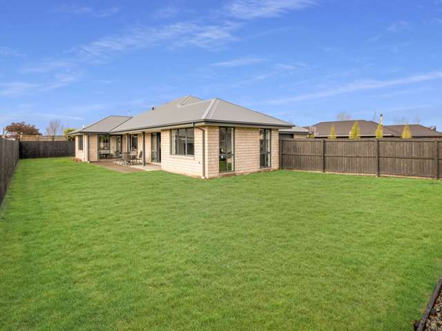 5b Malory Way Rolleston_1