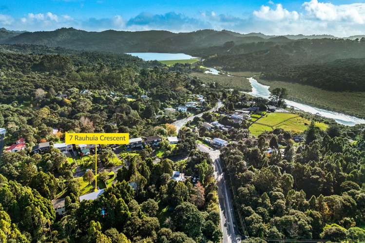 7 Rauhuia Crescent Parau_30