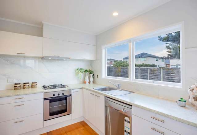 2/6 Northcote Road Takapuna_4