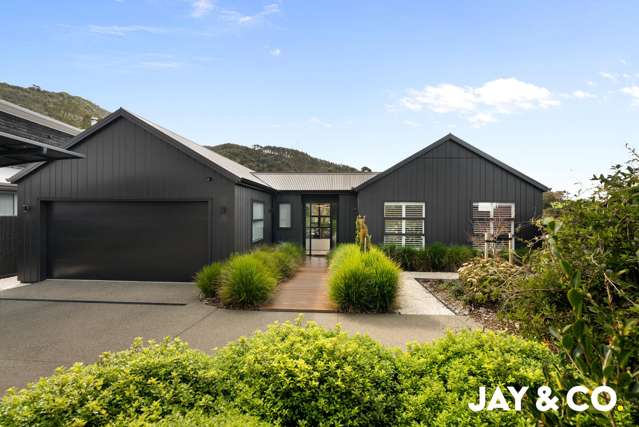 Modern Elegance in the Heart of Clevedon