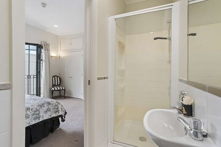 2c/8 Farnham Street Parnell_9