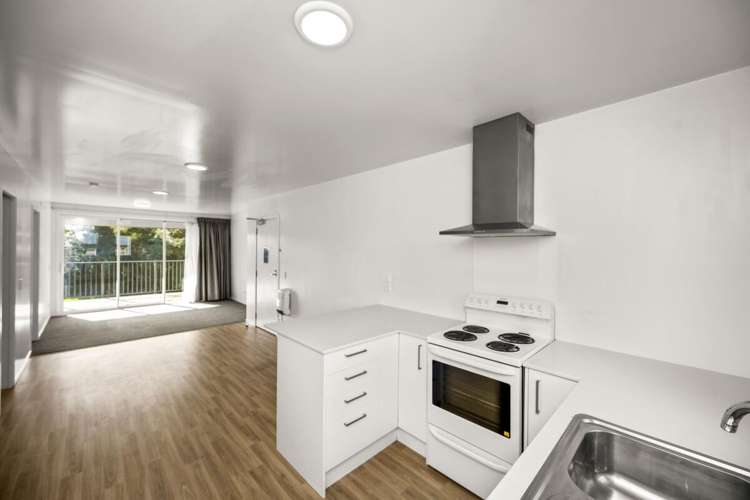 5A-5C Pantera Way Hill Park_4