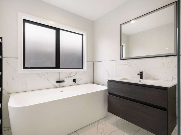 61 Pelorus Ave Poraiti_13