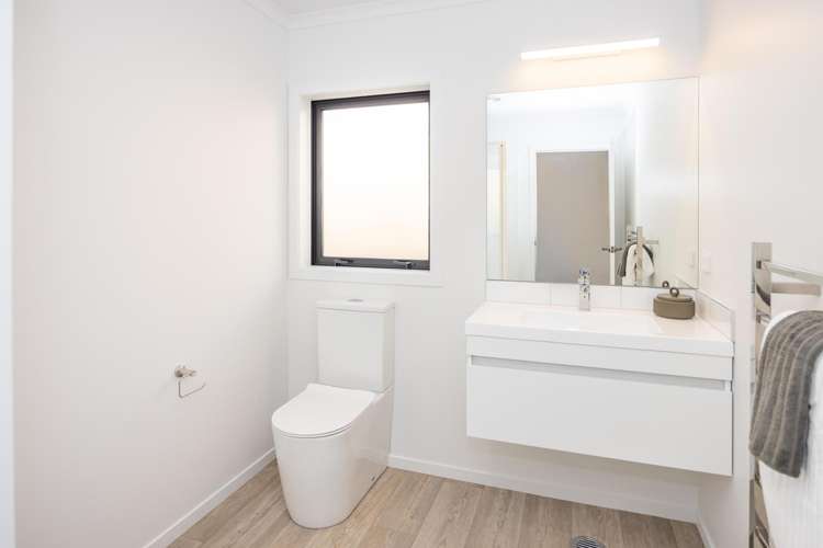 111 Main North Road Otorohanga_11