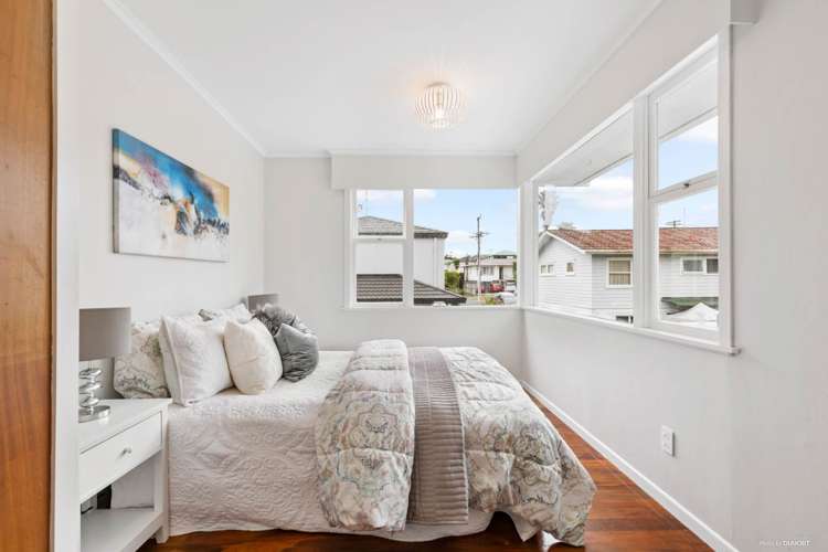 1/18 Bond Crescent Forrest Hill_12