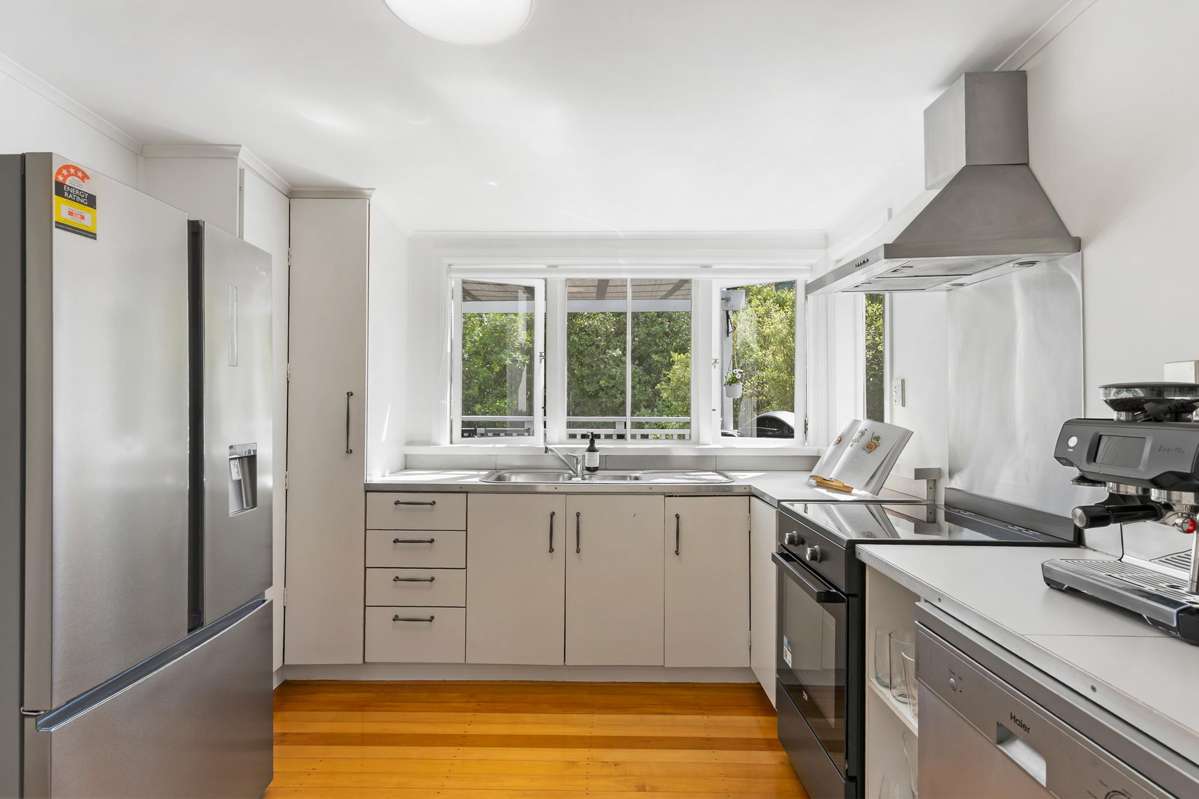 13 Commercial Road_4