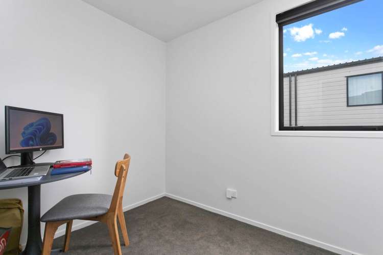 37 Clay Works Lane New Lynn_10