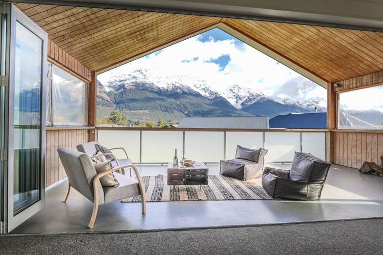 8 Invincible Drive Glenorchy_1