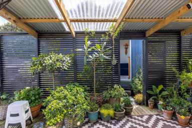 1 Crescent Road West_4