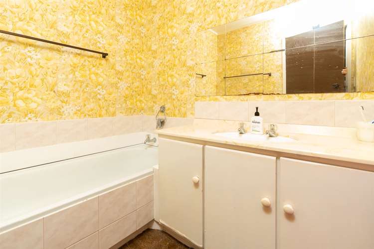 80 McKay Drive Temple View_10