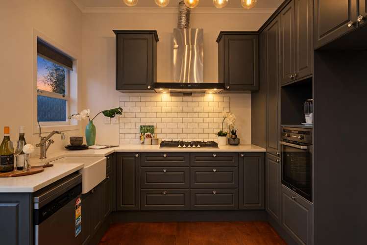 15 Chatham Avenue Mount Albert_4