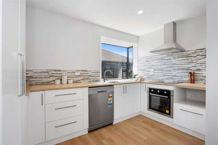 152 Gayhurst Road Dallington_6