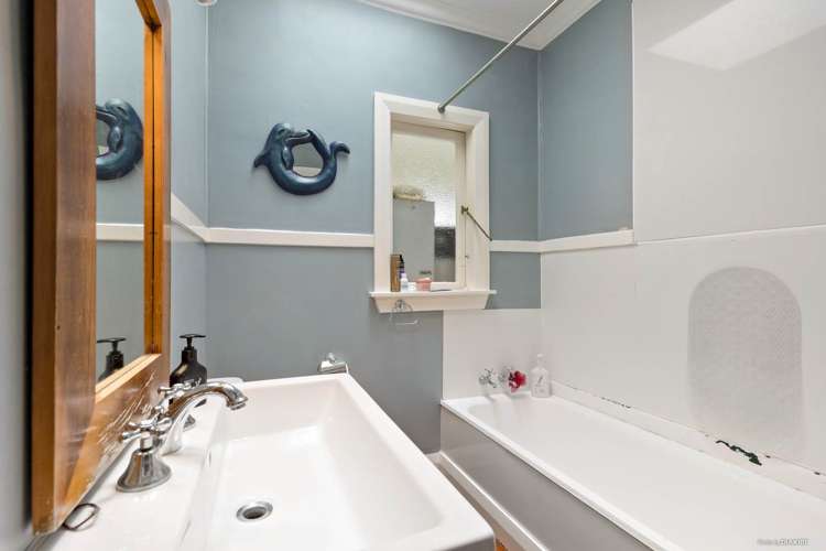 23 Fernleigh Avenue Royal Oak_11